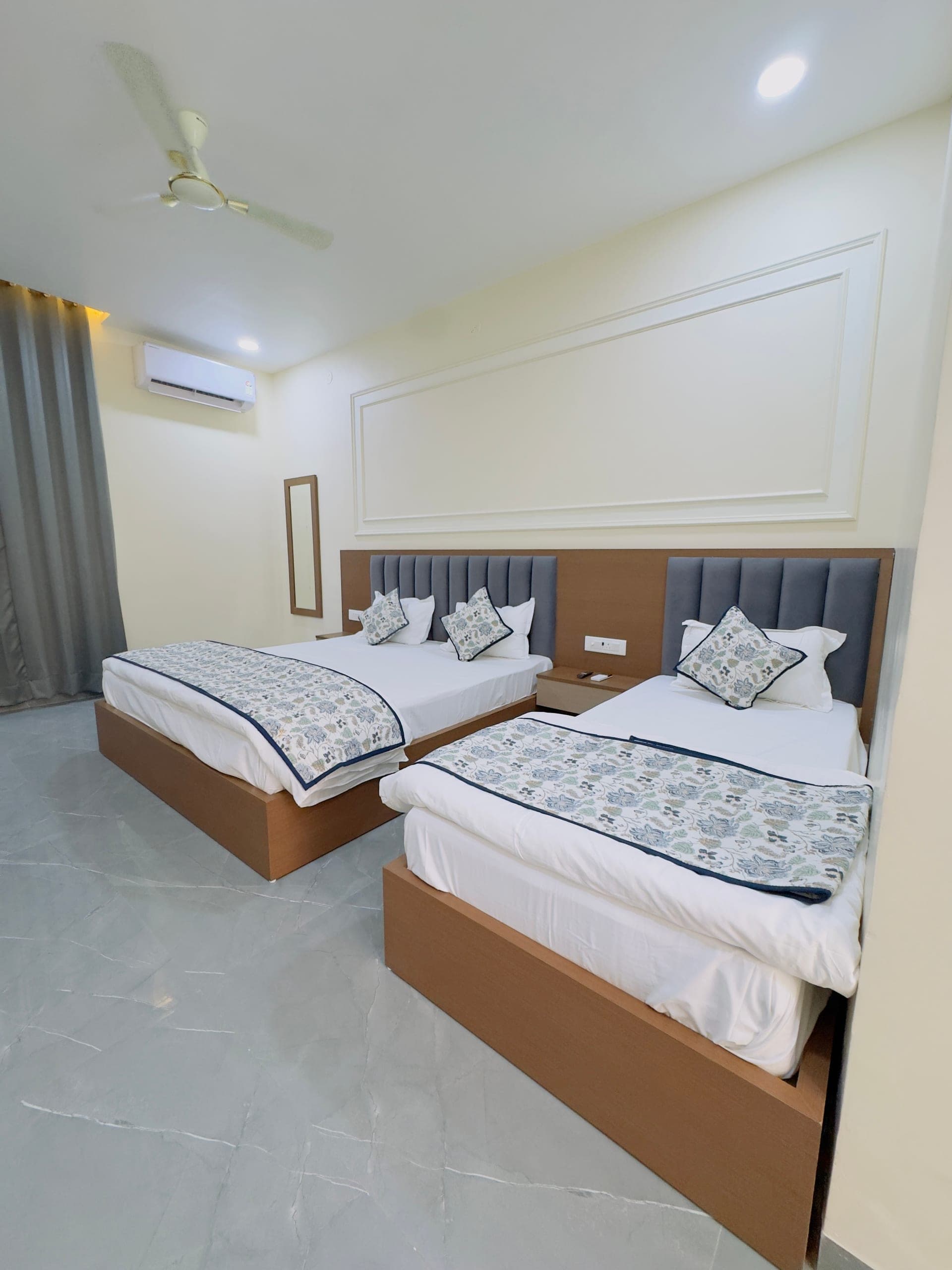 Triple Room 2